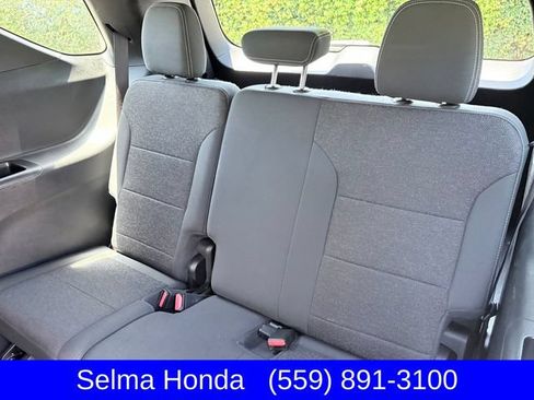 Used 2024 Chevrolet Traverse LT AWD/4WD image 9