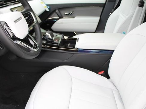 New 2026 Land Rover Range Rover Sport SE image 19