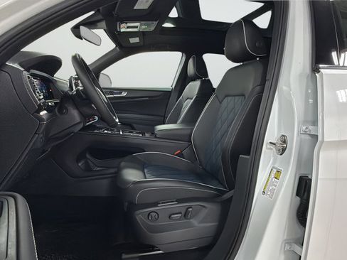 New 2026 Volkswagen Atlas Cross Sport SEL Premium R-Line AWD/4WD image 17