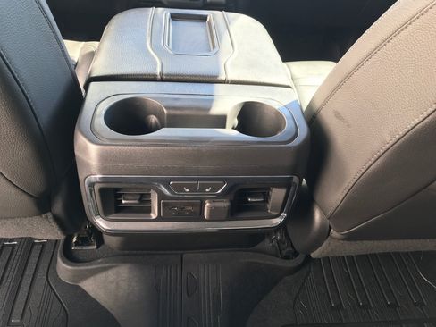 Used 2019 GMC Sierra 1500 Denali w/ Denali Ultimate Package AWD/4WD image 17