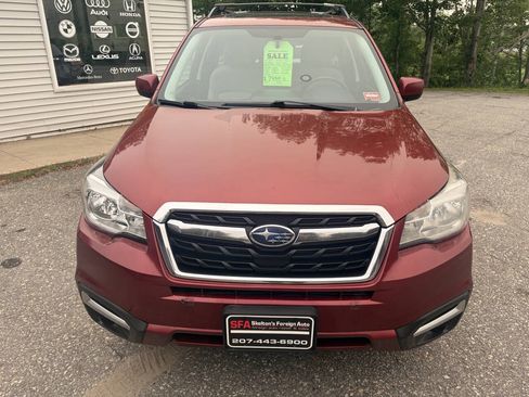 Used 2017 Subaru Forester 2.5i Premium w/ All-Weather Package AWD/4WD image 10