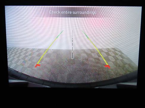 Used 2024 Jeep Wrangler Sahara image 13