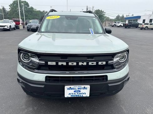 Used 2023 Ford Bronco Sport Outer Banks w/ Tech Package AWD/4WD image 2