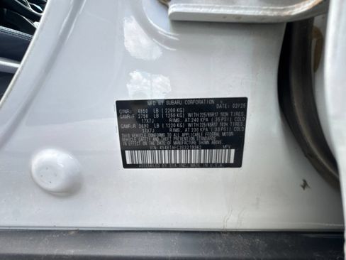 Used 2025 Subaru Outback Premium AWD/4WD image 32