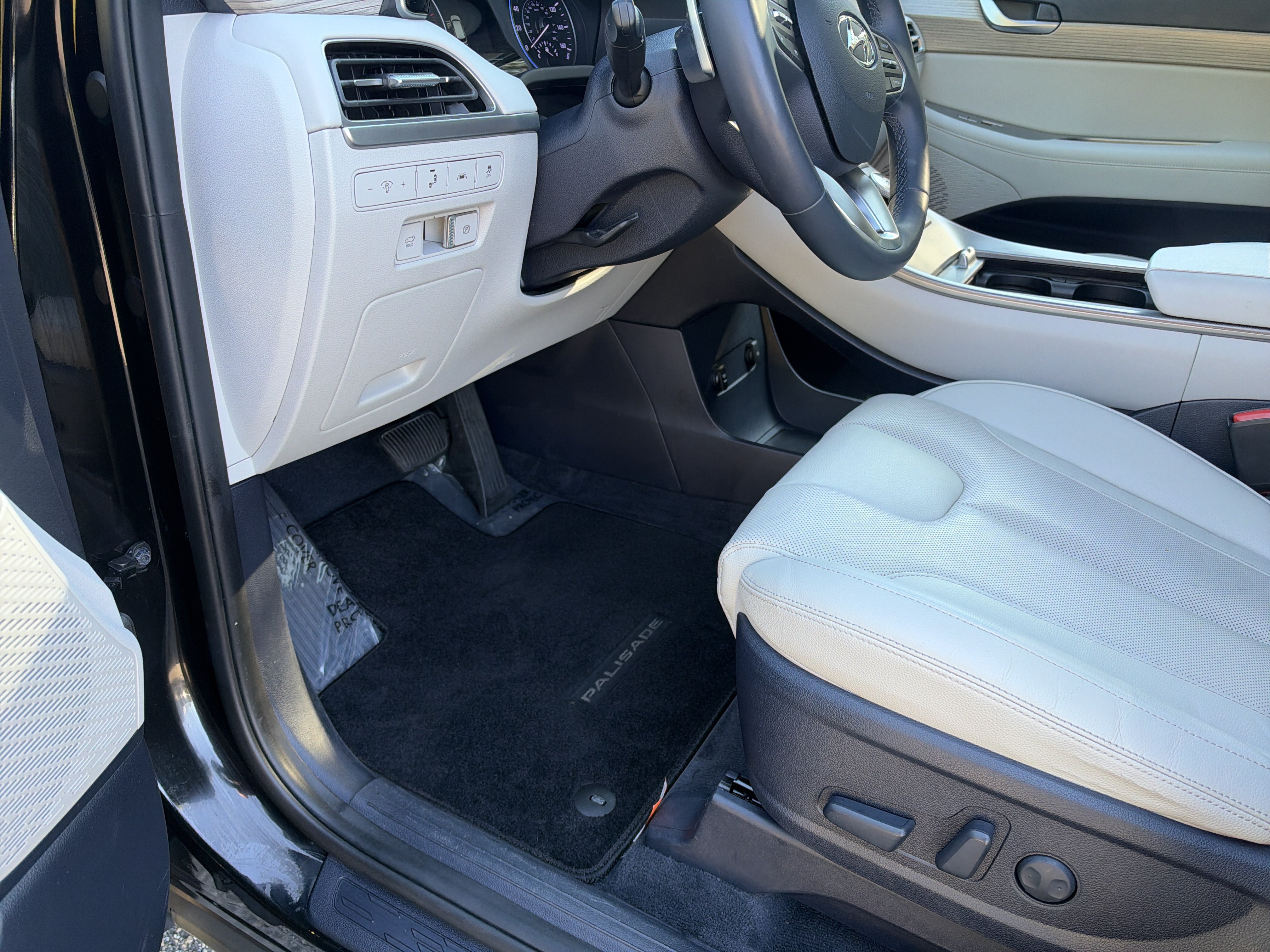 Used 2021 Hyundai Palisade SEL FWD image 16