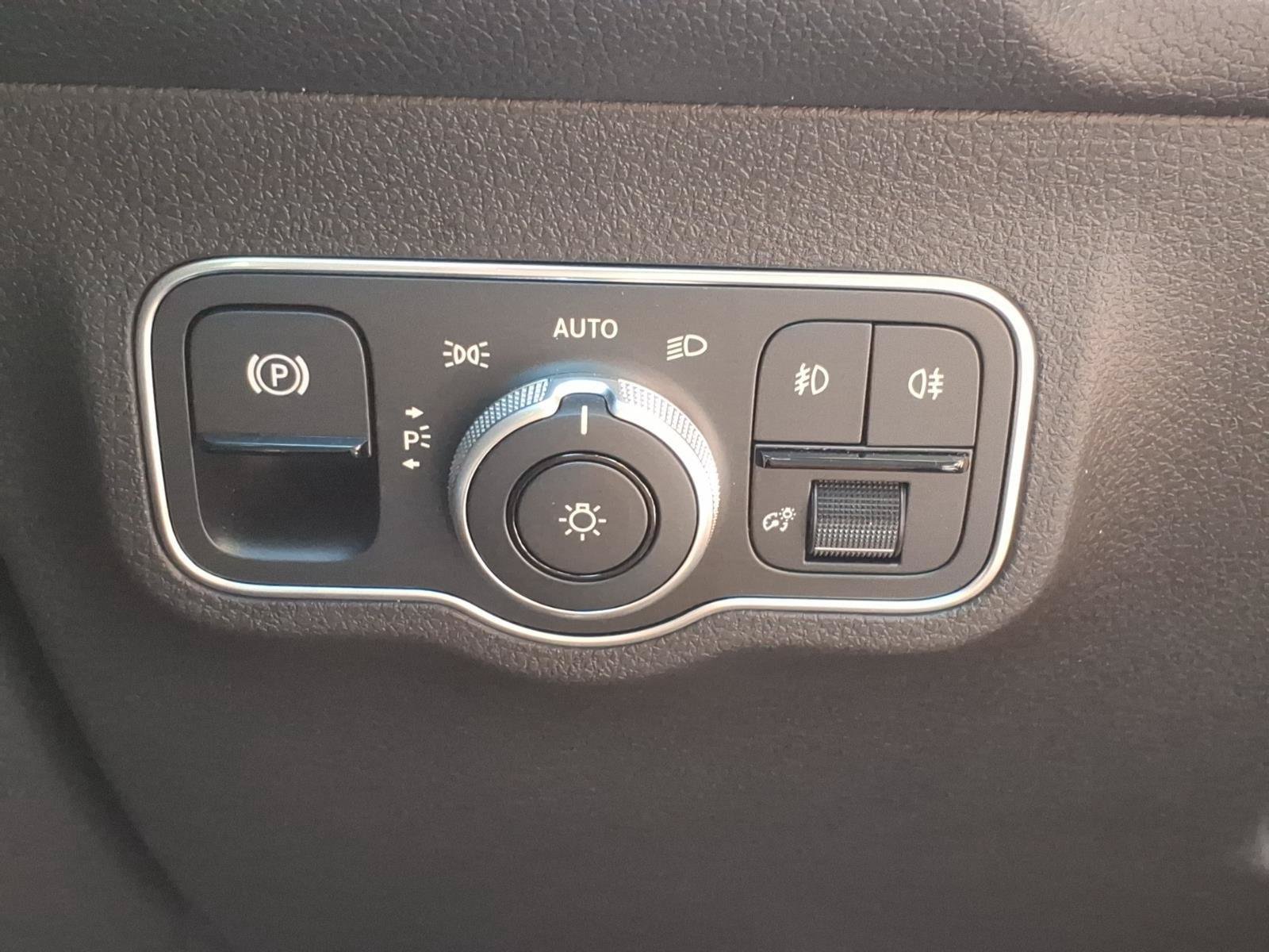 Used 2025 Audi Q5 Premium Plus AWD/4WD image 23