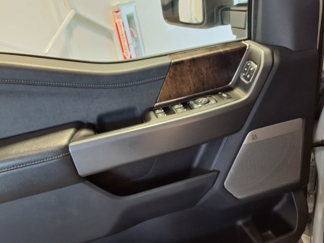 Used 2026 Ford F250 Lariat AWD/4WD image 17
