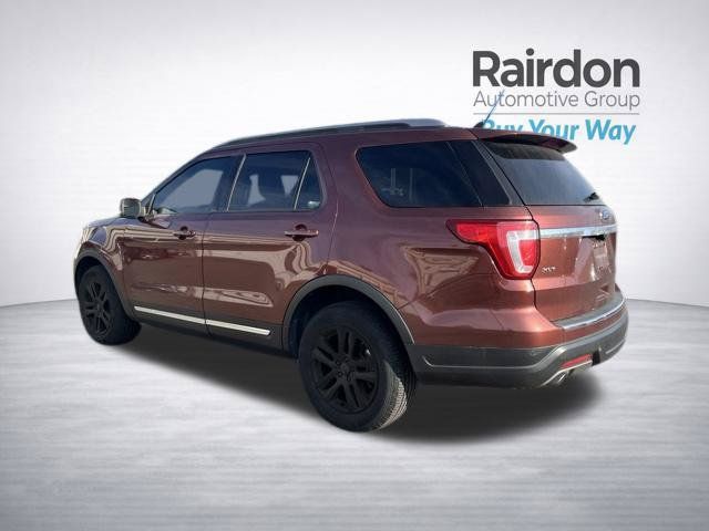 Used 2018 Ford Explorer XLT w/ Equipment Group 201A AWD/4WD image 5