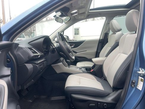 Used 2023 Subaru Forester Premium image 8