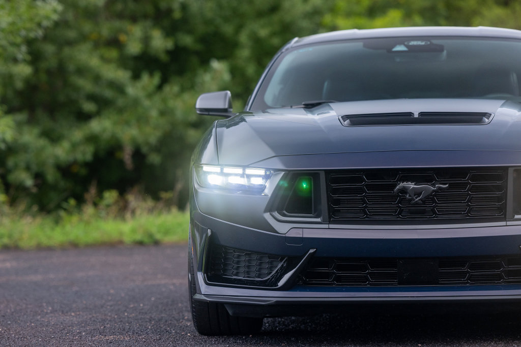 Used 2024 Ford Mustang Dark Horse RWD image 13