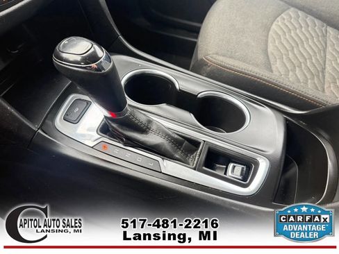 Used 2018 Chevrolet Equinox LT image 24