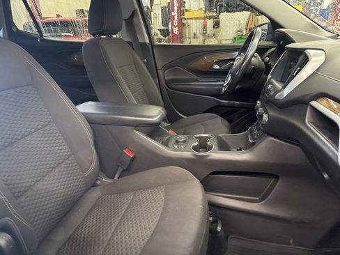 Used 2019 GMC Terrain SLE w/ Driver Convenience Package image 10
