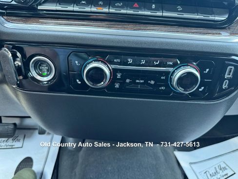 Used 2023 GMC Sierra 1500 SLE w/ X31 Off-Road Package AWD/4WD image 36