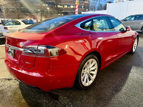 Used 2019 Tesla Model S 100D AWD/4WD image 5