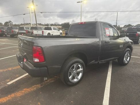 Used 2017 RAM 1500 Express image 8