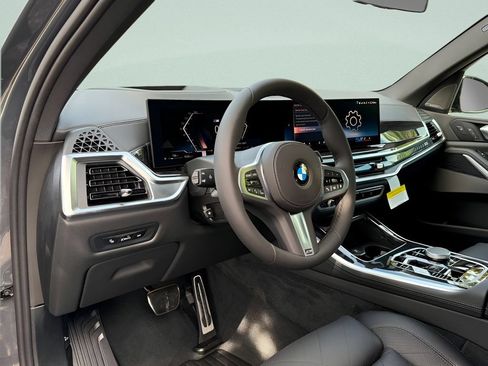 New 2026 BMW X5 sDrive40i w/ M Sport Package RWD image 9