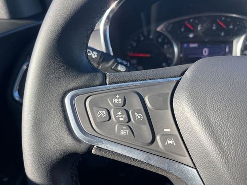 Used 2023 Chevrolet Equinox LT image 34