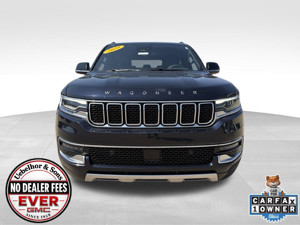 Used 2025 Jeep Wagoneer L Series II w/ 8-pass Seating Package AWD/4WD image 13