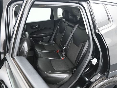 Used 2021 Jeep Compass Latitude image 20