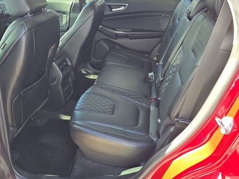 Used 2024 Ford Edge Titanium image 19