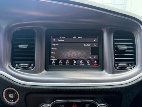 Used 2020 Dodge Charger SXT w/ Blacktop Package image 33