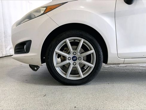 Used 2019 Ford Fiesta SE w/ Equipment Group 201A FWD image 6