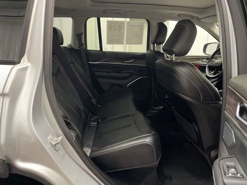 Used 2023 Jeep Grand Cherokee 4WD 4xe w/ MOPAR Finishing Package image 13