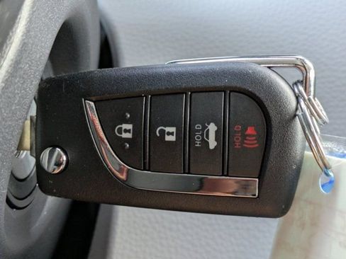 Used 2025 Toyota Corolla LE image 26