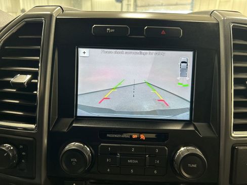 Used 2016 Ford F150 XLT w/ Equipment Group 302A Luxury image 19