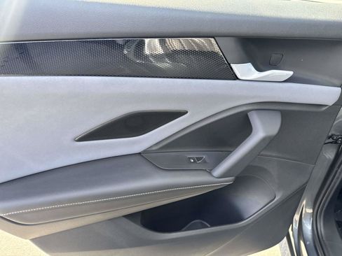 New 2026 Volkswagen Tiguan SE FWD image 9