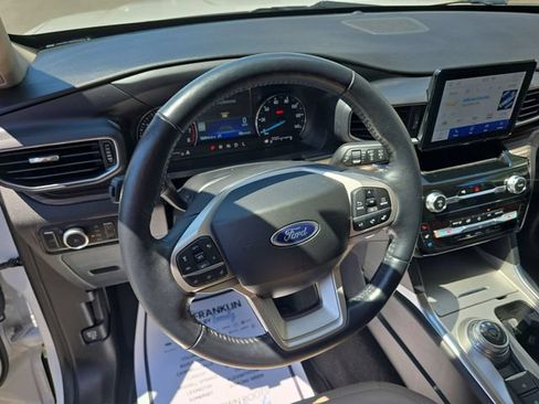 Used 2023 Ford Explorer Limited AWD/4WD image 16