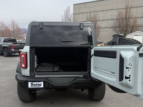 Used 2023 Ford Bronco Badlands w/ Sasquatch Package image 9