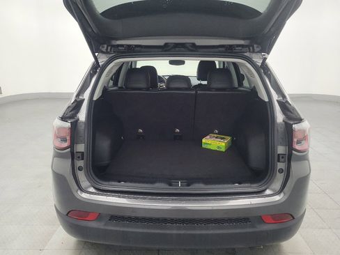 Used 2018 Jeep Compass Limited w/ Navigation Group image 29