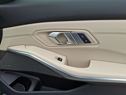 Used 2022 BMW M340i xDrive image 10