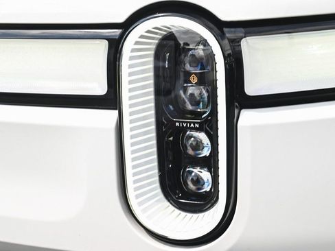 Used 2022 Rivian R1S Launch Edition image 42