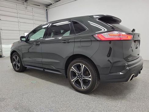 Used 2022 Ford Edge ST image 4
