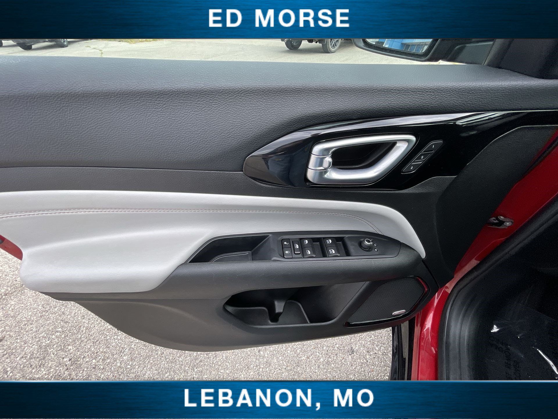 Used 2025 Jeep Compass Limited w/ Elite Group AWD/4WD image 21