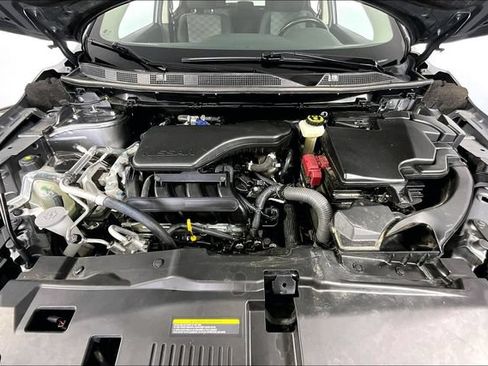 Used 2022 Nissan Rogue Sport SV FWD image 9