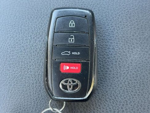 Used 2025 Toyota Camry LE image 29