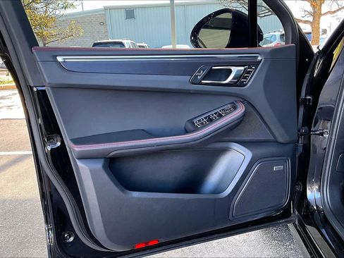 Used 2021 Porsche Macan GTS image 21