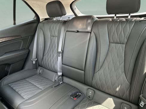 Used 2022 Buick Envision Avenir w/ Technology Package II FWD image 25
