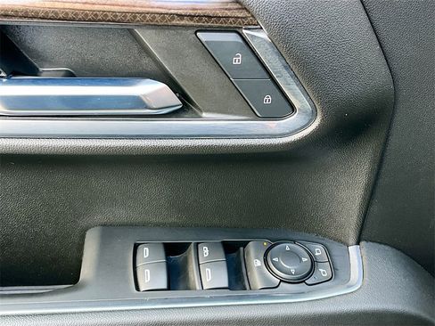 Used 2024 Chevrolet Silverado 1500 RST w/ Z71 Off-Road Package image 18