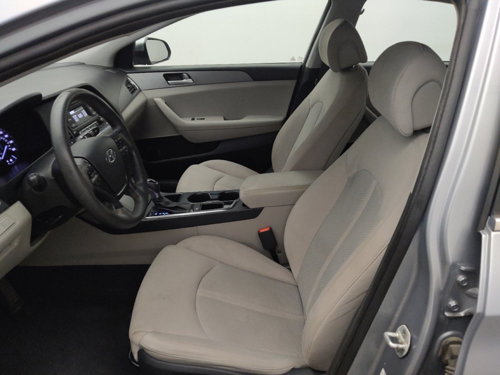 Used 2017 Hyundai Sonata SE FWD image 17