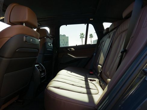 New 2026 BMW X5 xDrive50e w/ Executive Package image 18