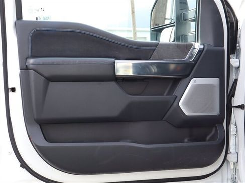 Used 2025 Ford F350 Platinum image 13