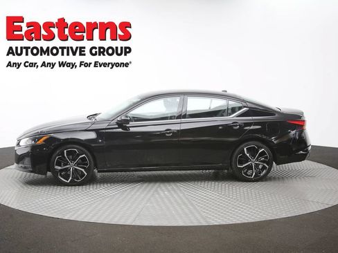 Used 2024 Nissan Altima 2.5 SR FWD image 59