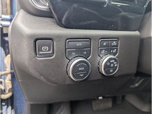 Used 2021 GMC Sierra 1500 SLT w/ SLT Premium Plus Package AWD/4WD image 18