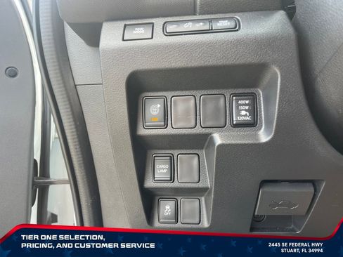 Used 2022 Nissan Frontier SV w/ Technology Package RWD image 18
