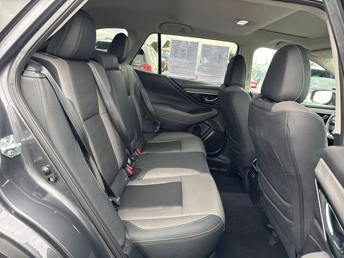 Certified 2025 Subaru Outback Onyx Edition image 10