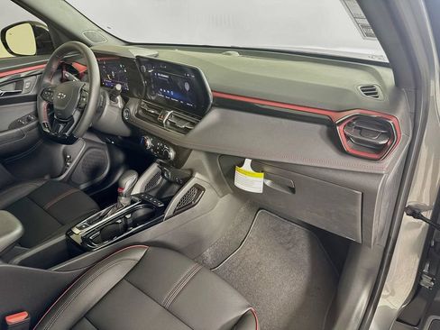 New 2026 Chevrolet TrailBlazer RS w/ Driver Confidence Package FWD image 28
